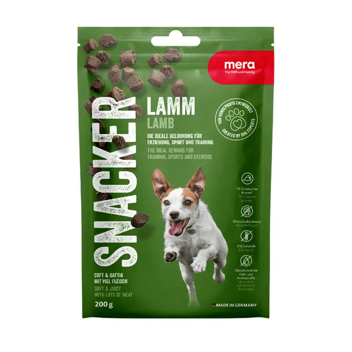 Ласощі напіввологі тренувальні MERA Snacker Lamm lamb з ягням для собак